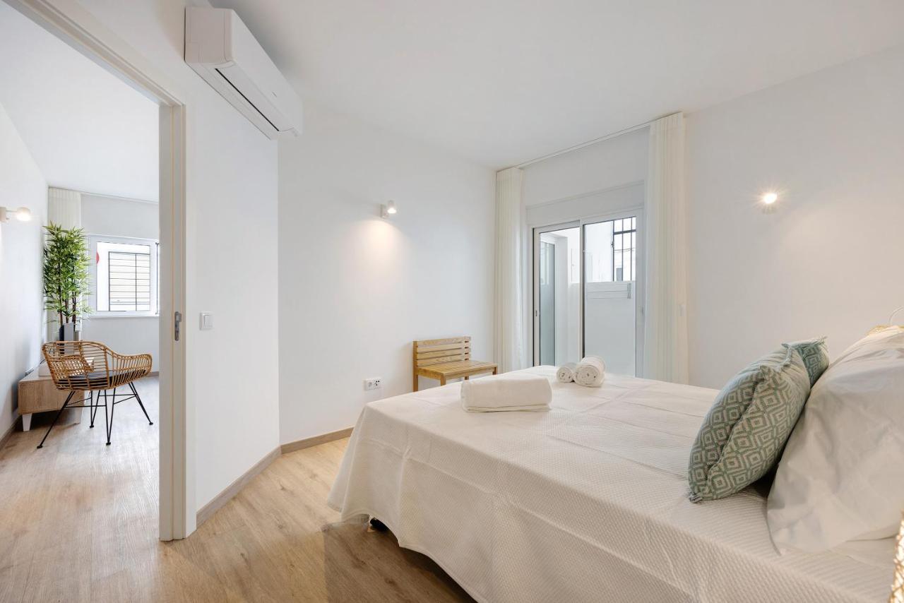 Old Town Apartment *